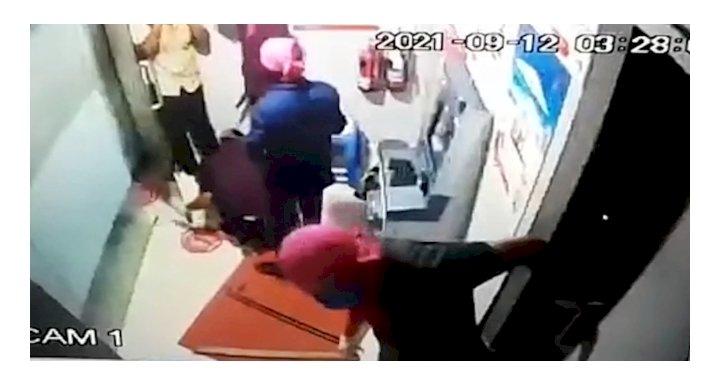 ওসমানীনগরে এটিএম বুথ ভেঙে ২৪ লাখ টাকা লুটের ঘটনায় গ্রেফতার ৩