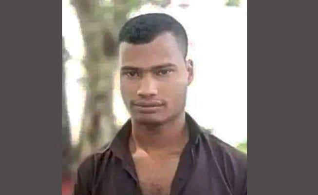 ভাড়া নিয়ে তর্ক, বাসচালককে ছুরিকাঘাতে হত্যা হেলপারের